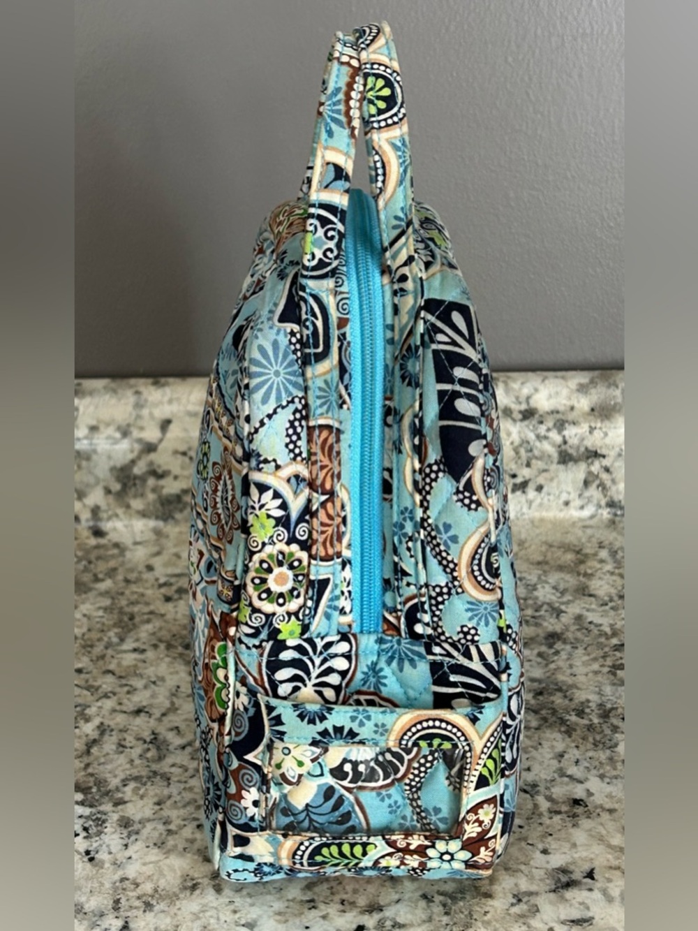 Vera Bradley Let’s do Lunch Quilted Insulated Lunch Bag Bali Blue Pattern - Picture 7 of 14